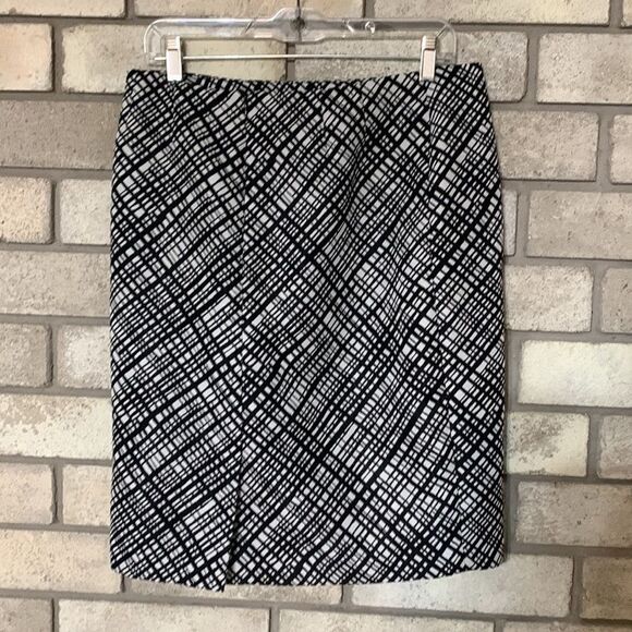 3for$20 midi skirt 8p - Picture 2 of 3